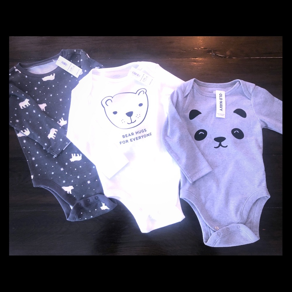 Lot Bear themed Old Navy Onesies(6-12 & 12-18 mos)